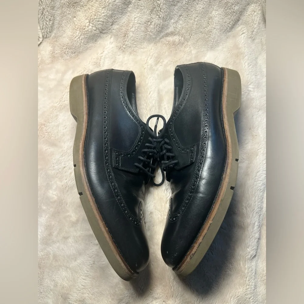 Cole Haan mens dress shoes Size 13
